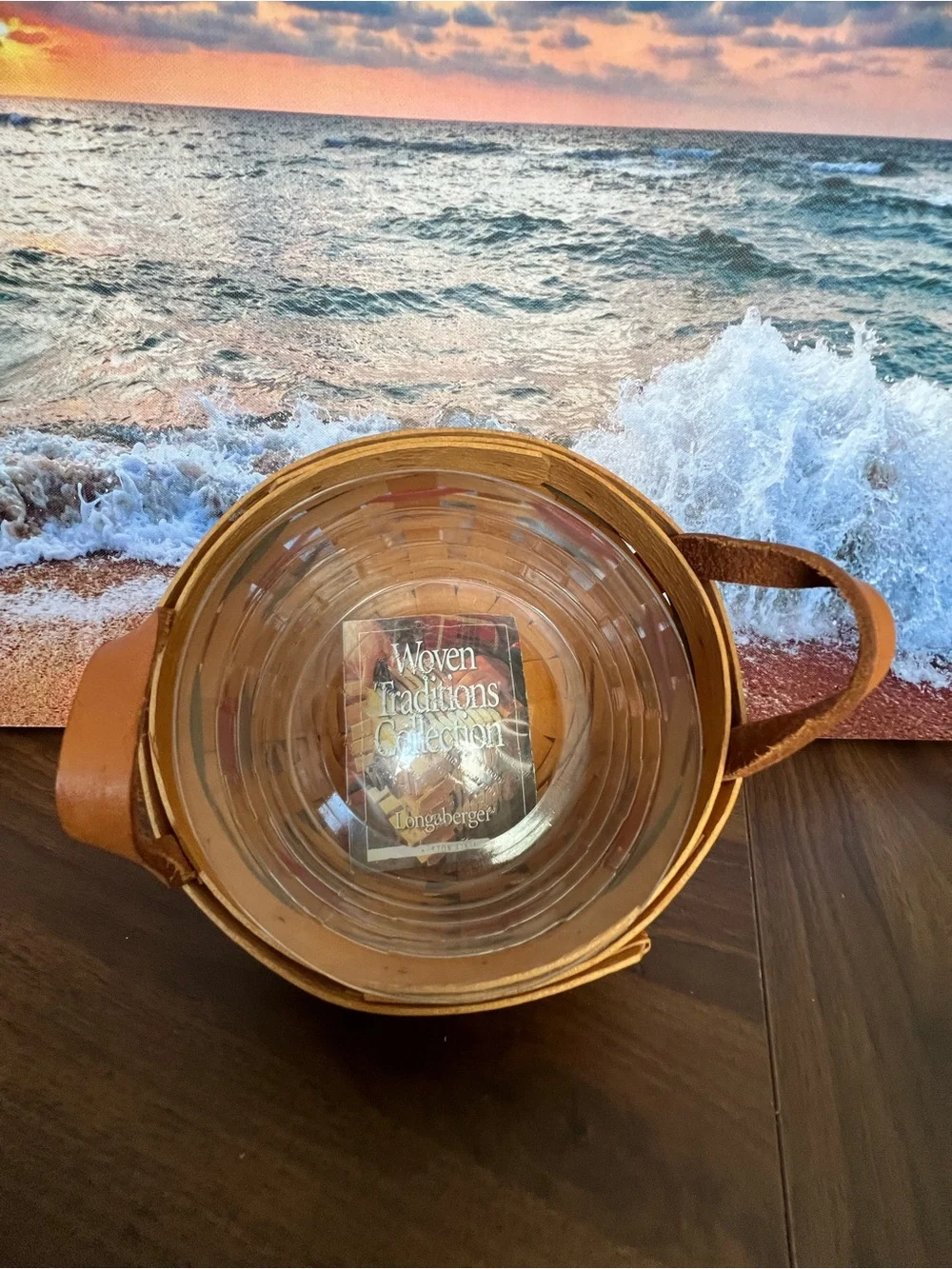 Longaberger 1999 small round basket.